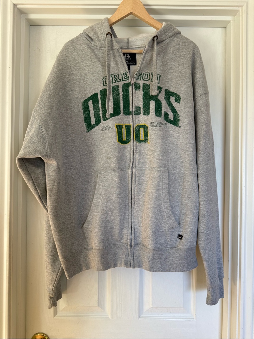J. America Gray Oregon Ducks Full-Zip Hoodie with Green & Yellow Logo